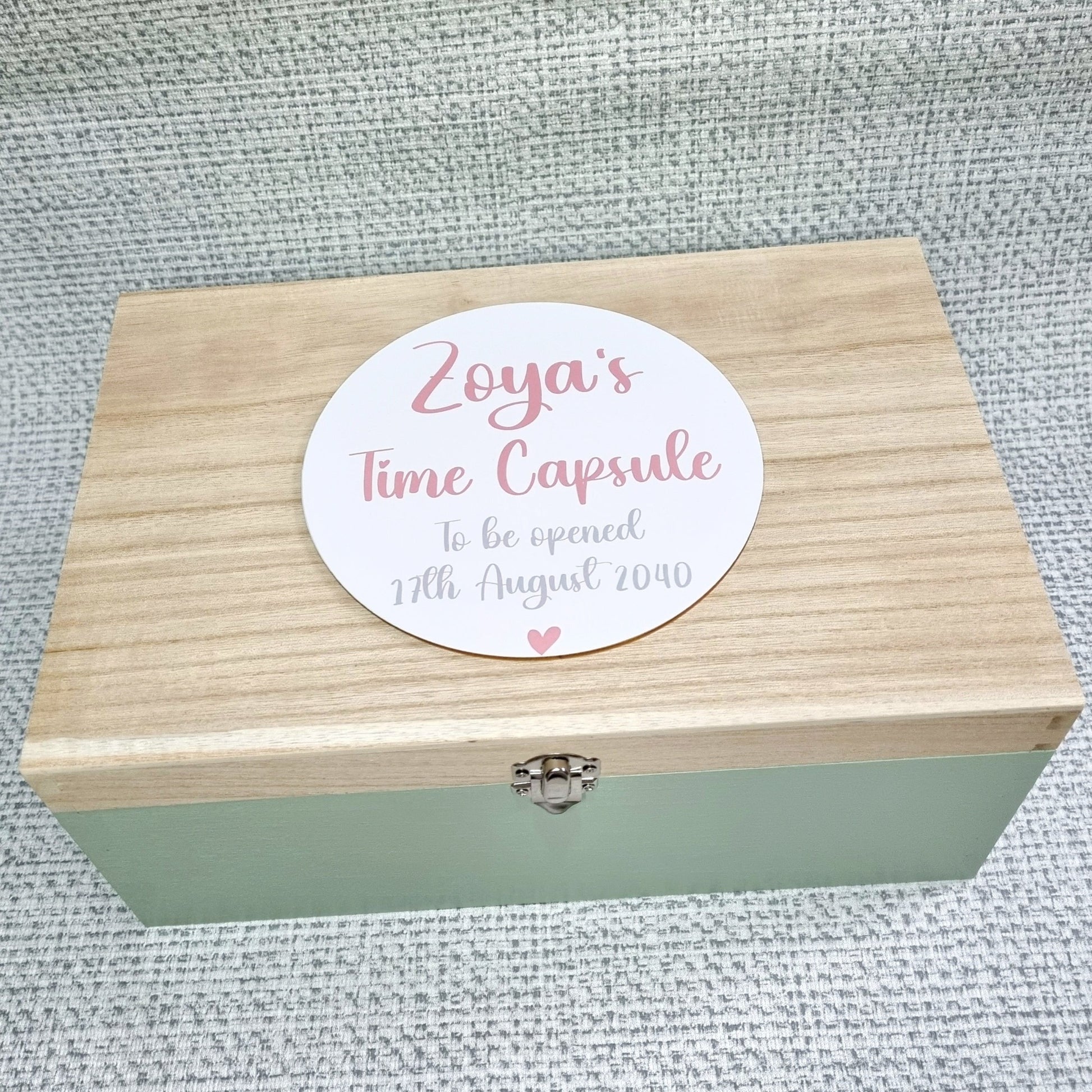 Personalised First Birthday Time Capsule - Customisable Memory Keepsake Box for Baby's First Year, Ideal for Newborn, Christening & Birthday Gifts